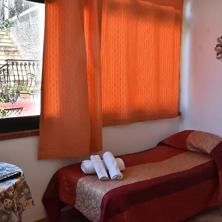 Holiday home Holiday Gionny & Mary *